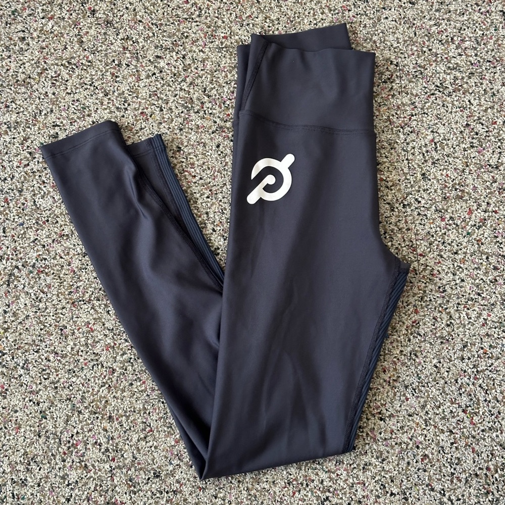 Peloton Apparel Gray Show Up Rib Leggings